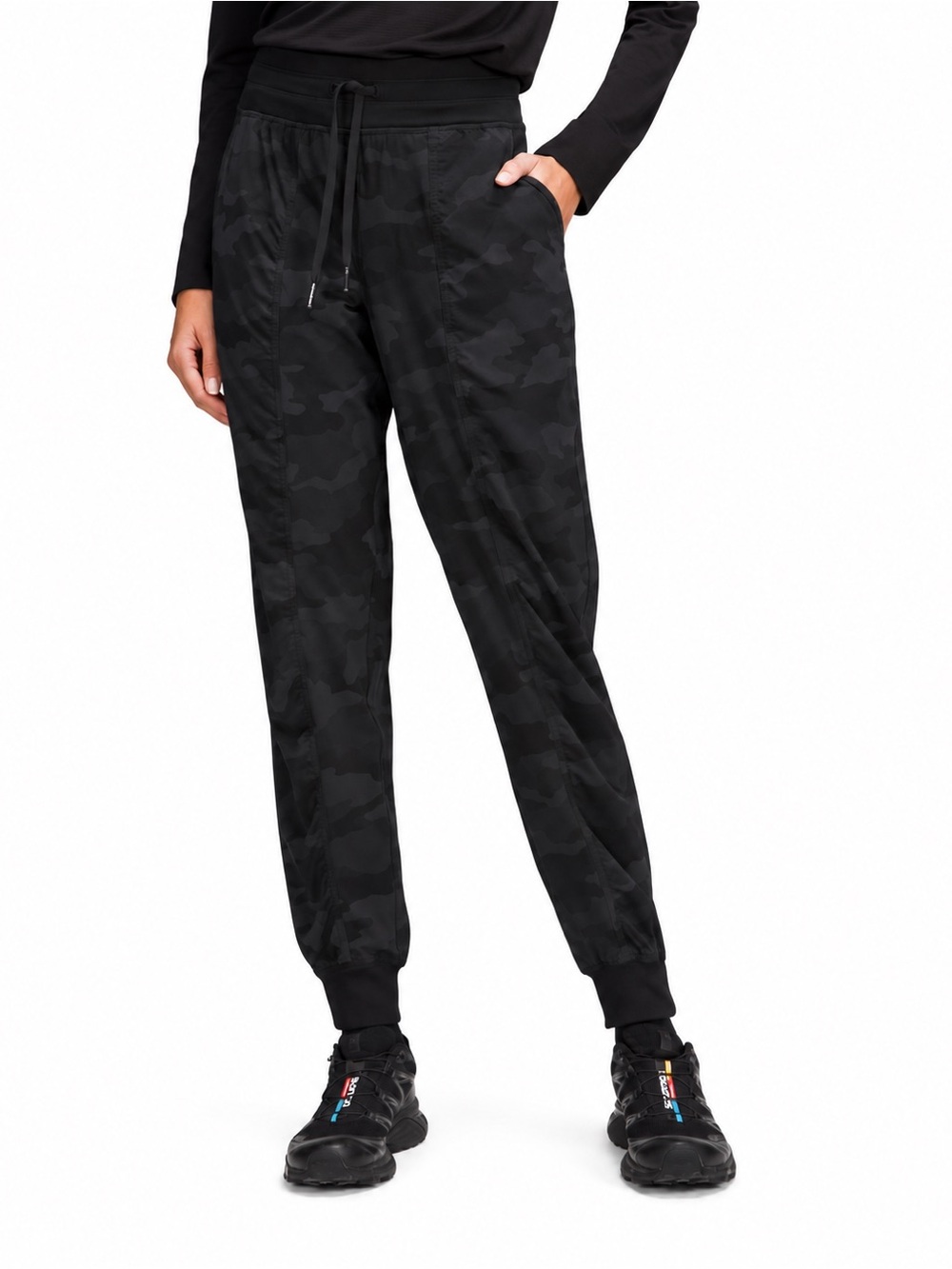 Lululemon Women’s Dance Studio Mid-Rise Jogger
Camo Deep Coal Multi Sz 18 Pus sz